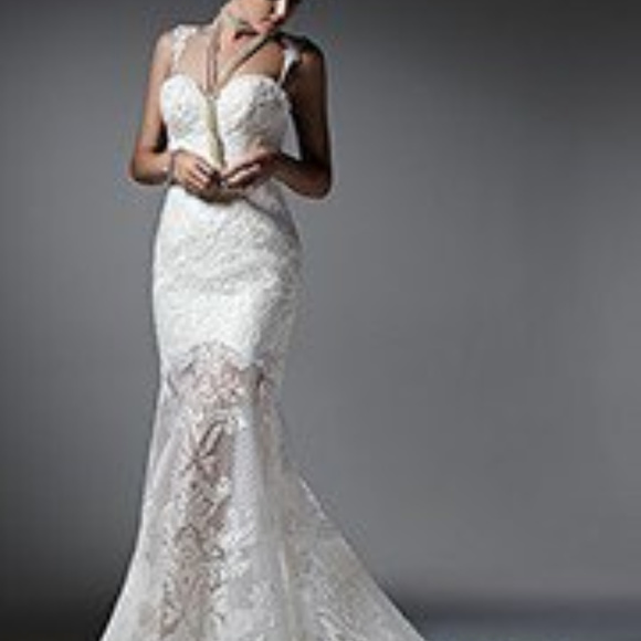 Beautiful Sottero & Midgley Wedding Gown - Size 14 - Picture 6 of 7